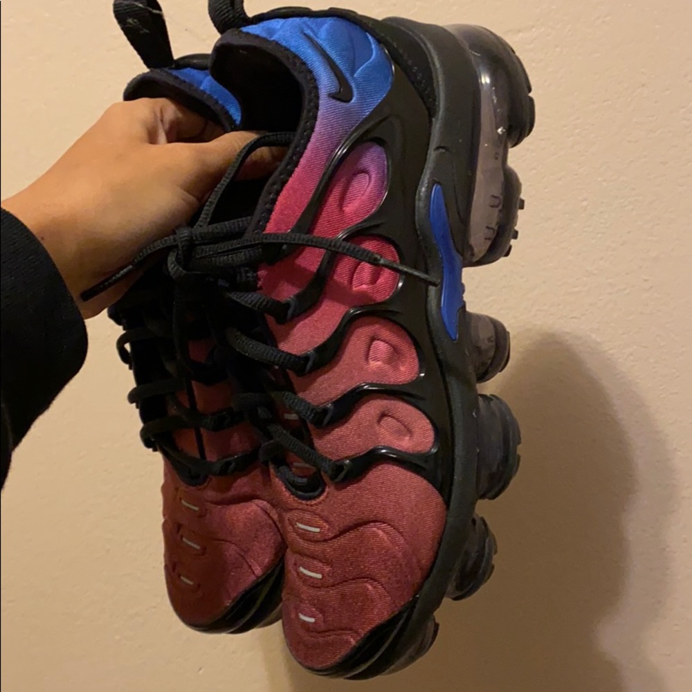 Women’s airmax vapormax plus
